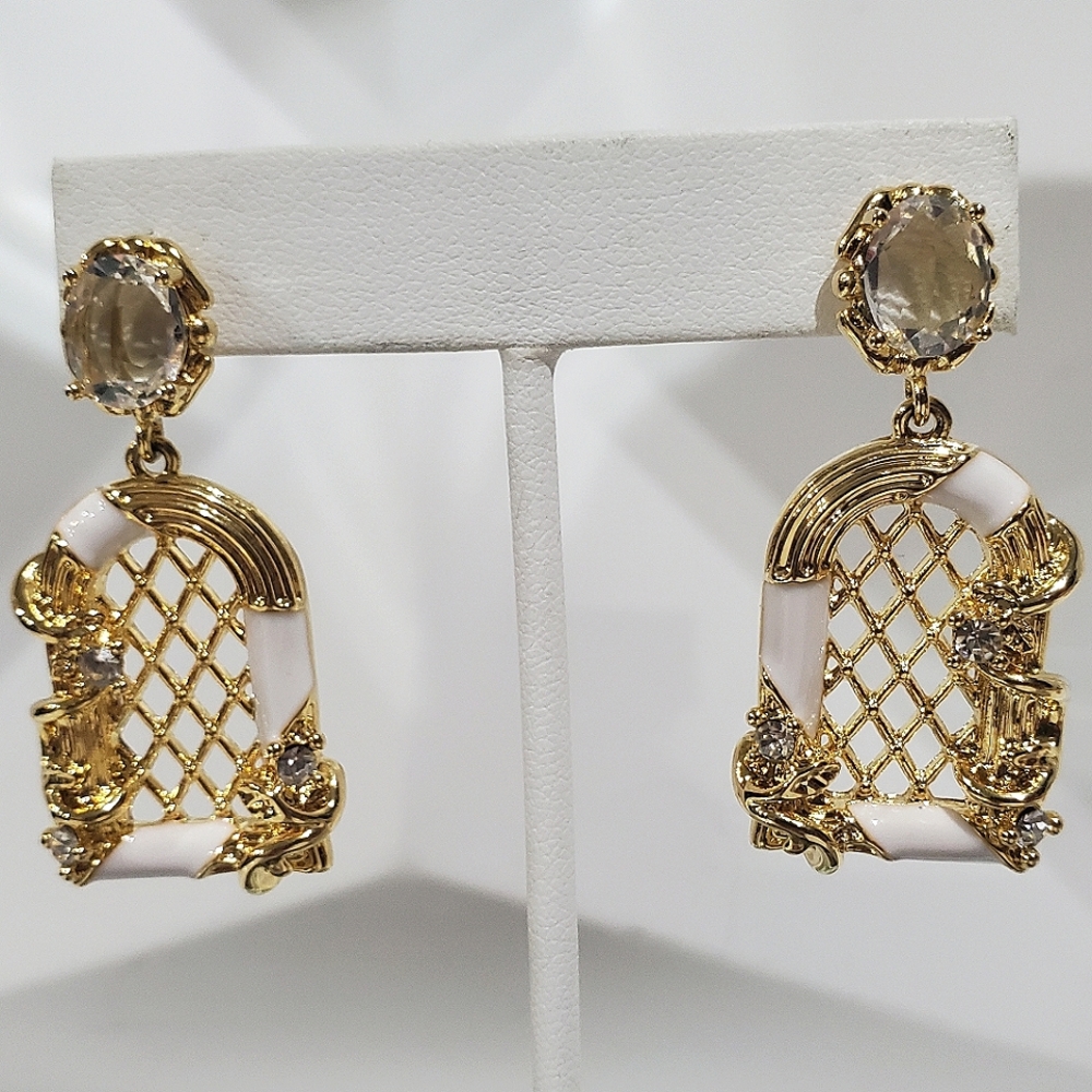 Most Amazing English Garden Lattice Window Earrings - Picture 3 of 5
